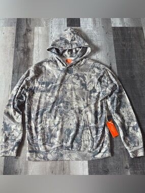 💚NWT Negative Space Camouflage Hoodie